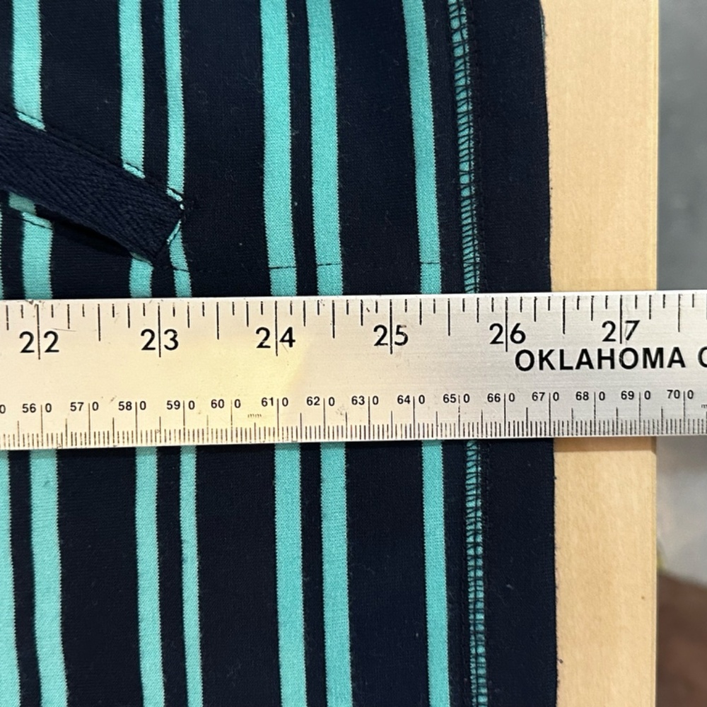 Ruby Rd. Pocketed Pullover Small Fun Drawstring - Picture 8 of 10